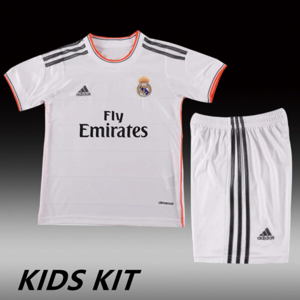02febb2d08.jpg 2013-14 REAL MADRID HOME KIDS KIT