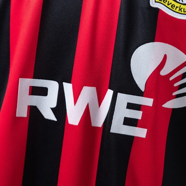 2001-02 LEVERKUSEN HOME