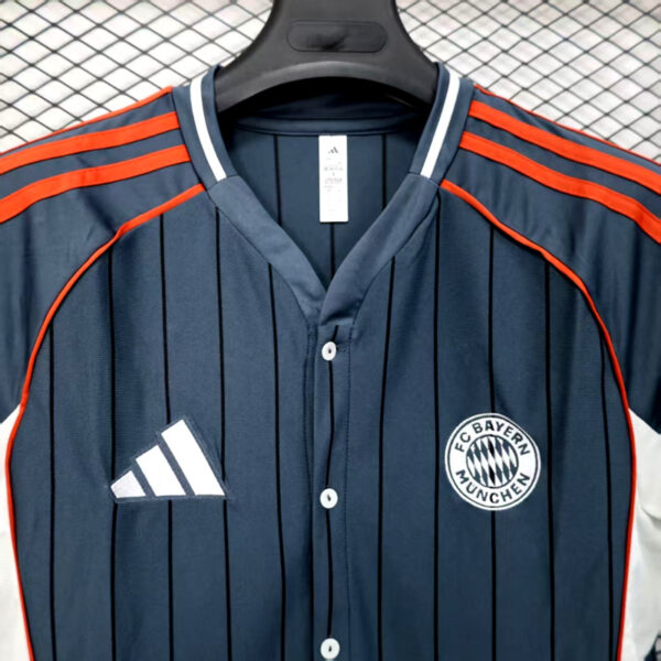 2025-26 BAYERN MUNICH US PACK FAN VERSION
