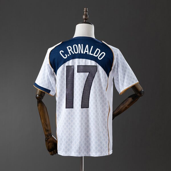 2004 PORTUGAL AWAY