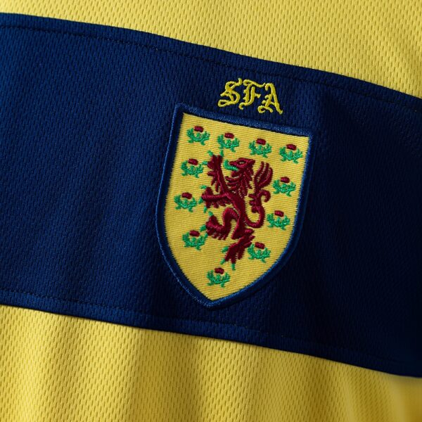 2002 SCOTLAND AWAY