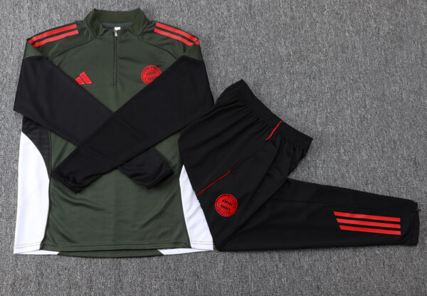 2025-26 BAYERN MUNICH TRACKSUITS TRAINING SUIT
