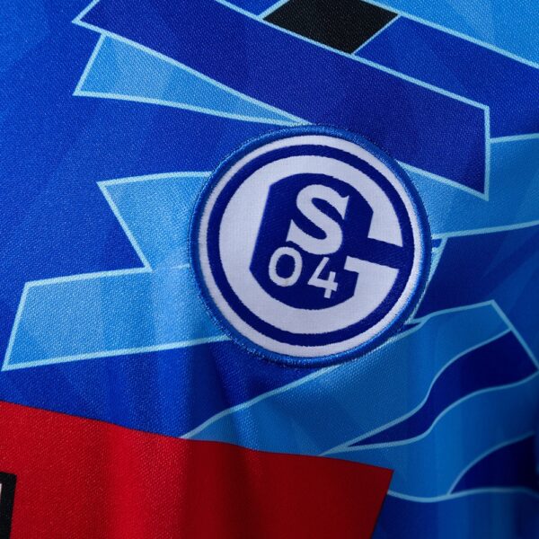 2001-02 SCHALKE 04 HOME