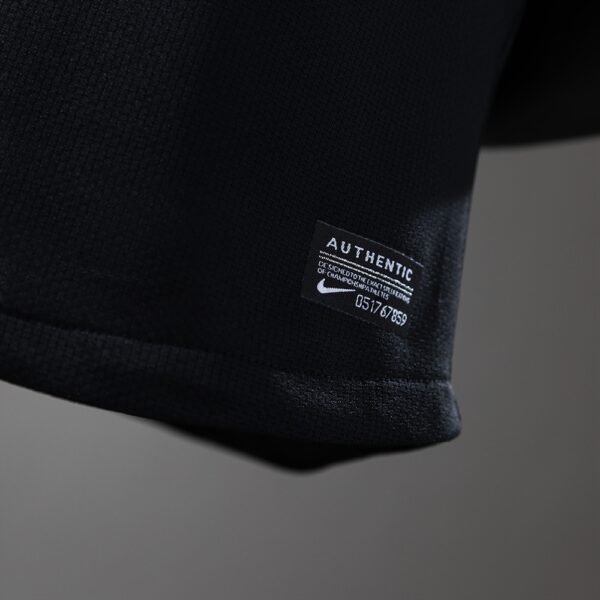 13051c1143.jpg 2011-12 BARCELONA AWAY (PLAYER VERSION)