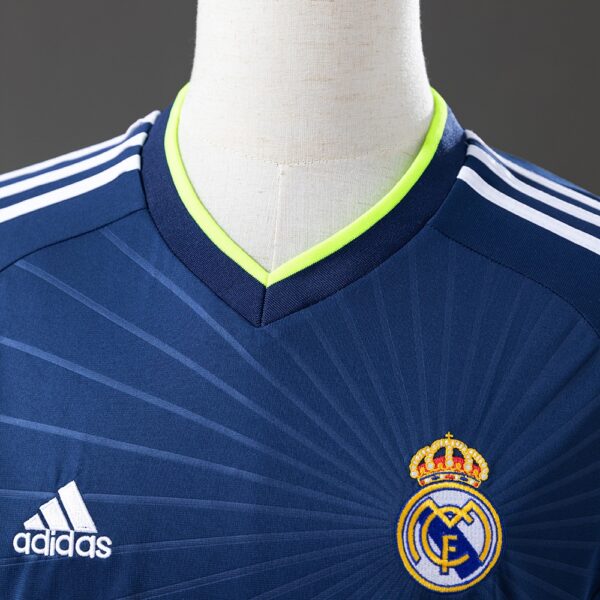 2010-11 REAL MADRID AWAY