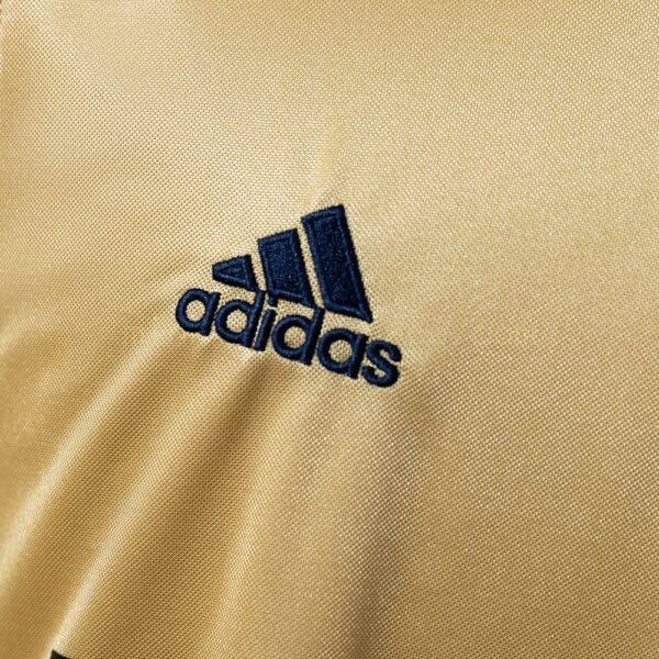 2004-05 BAYERN MUNICH AWAY