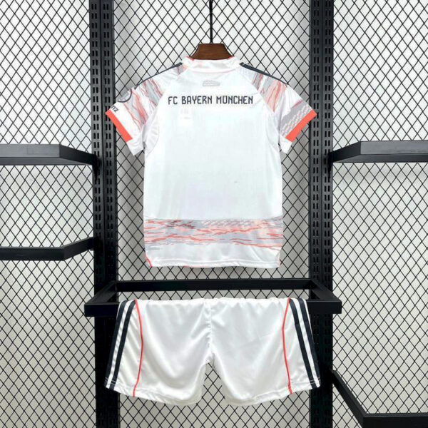 2025-26 BAYERN MUNICH AWAY MEN AND KIDS KIT