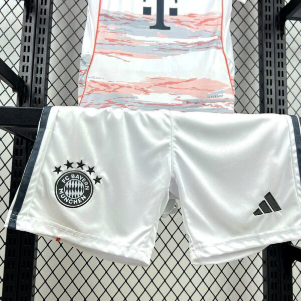 2025-26 BAYERN MUNICH AWAY MEN AND KIDS KIT