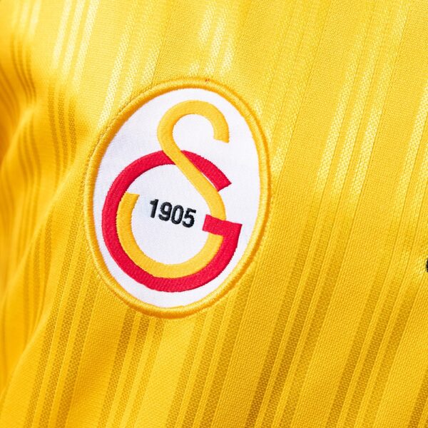 1997-98 GALATASARAY HOME