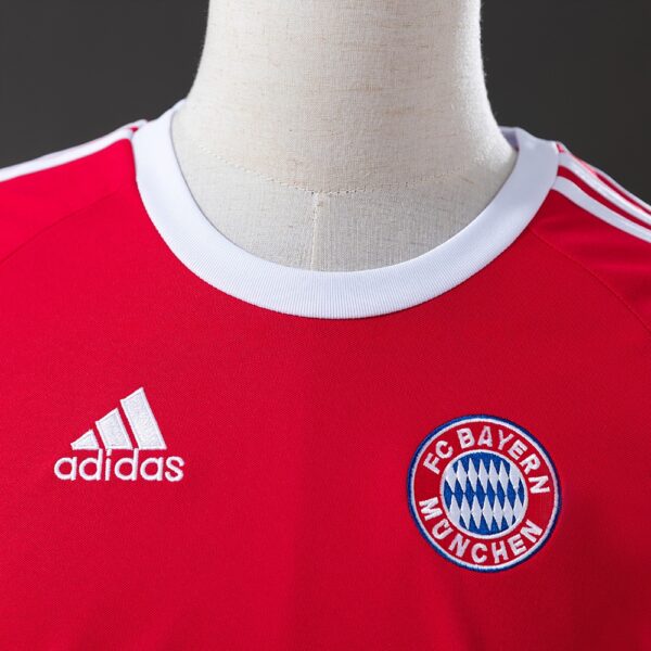 2000-01 BAYERN MUNICH HOME