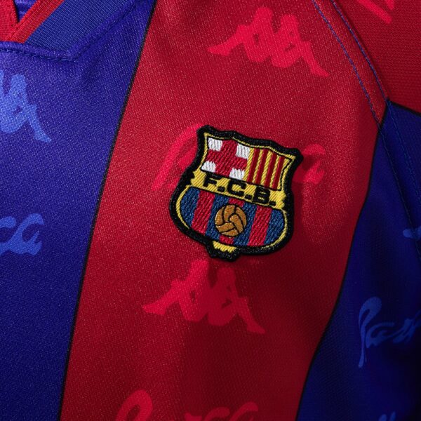 1f948cafd2.jpg 1996-97 BARCELONA HOME