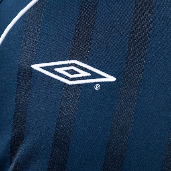 2001-03 CELTA VIGO AWAY