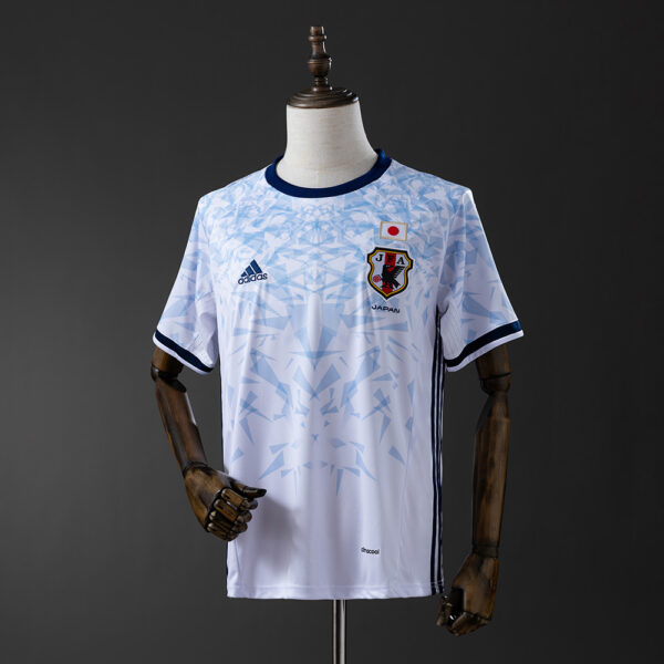 24e95cca4c-1.jpg 2016-17 JAPAN AWAY