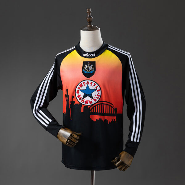 1996-97 NEWCASTLE GOALKEEPER LONG SLEEVE