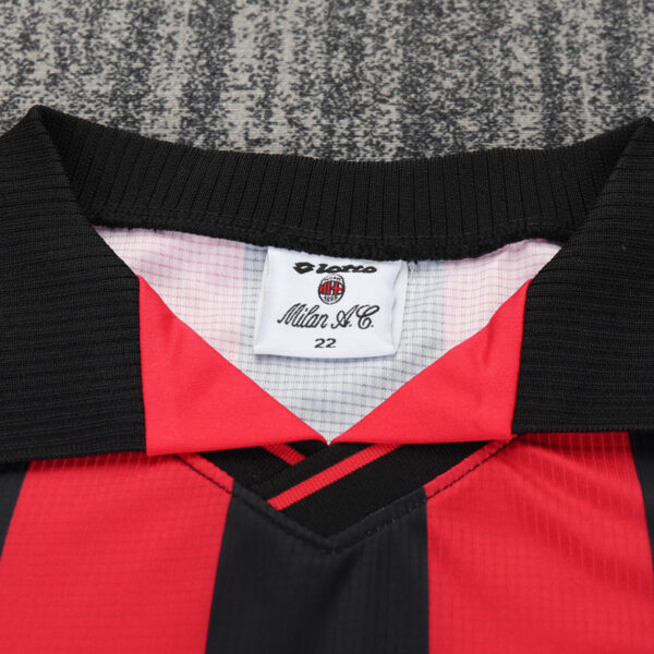 1997-98 AC MILAN HOME KIDS KIT