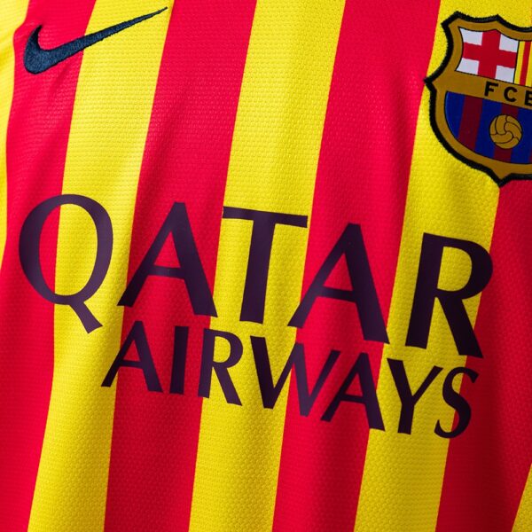 2c1a6780bf.jpg 2013-14 BARCELONA AWAY