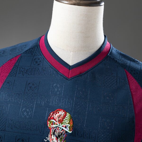 2010 WEST HAM UNITED HOME (IRON LADY)