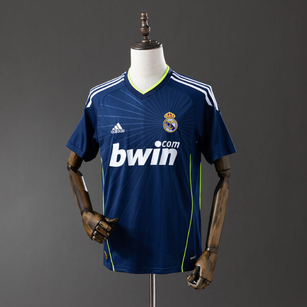 2010-11 REAL MADRID AWAY