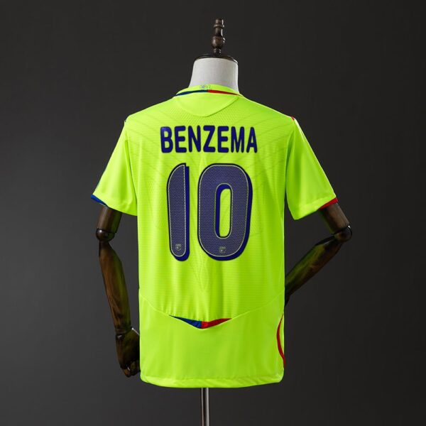 2008-09 LYON AWAY