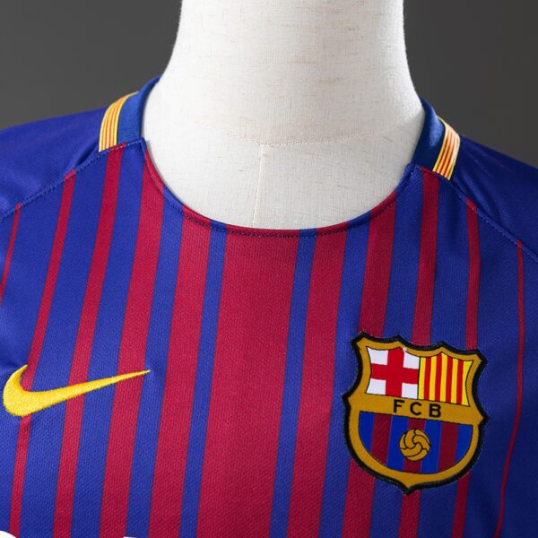 31d767f79b.jpg 2017-18 BARCELONA HOME