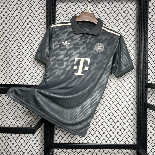 24-25 BAYERN MUNICH OKTOBERFEST