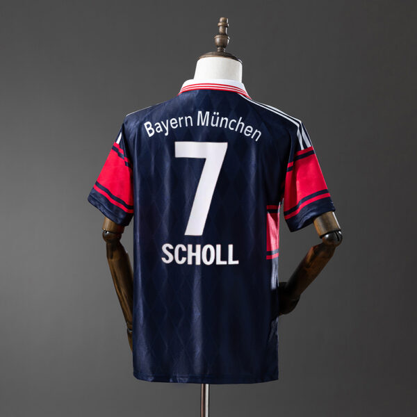 1997-98 BAYERN MUNICH HOME