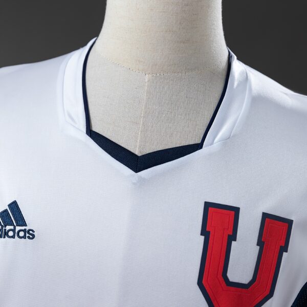 2003 UNIVERSIDAD DE CHILE AWAY