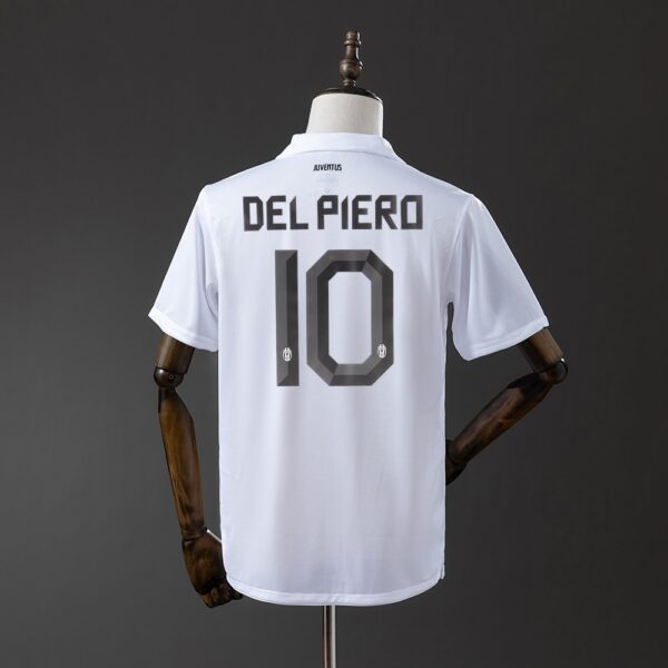 2010-11 JUVENTUS AWAY