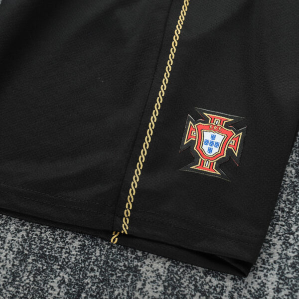 2006 PORTUGAL AWAY KIDS KIT