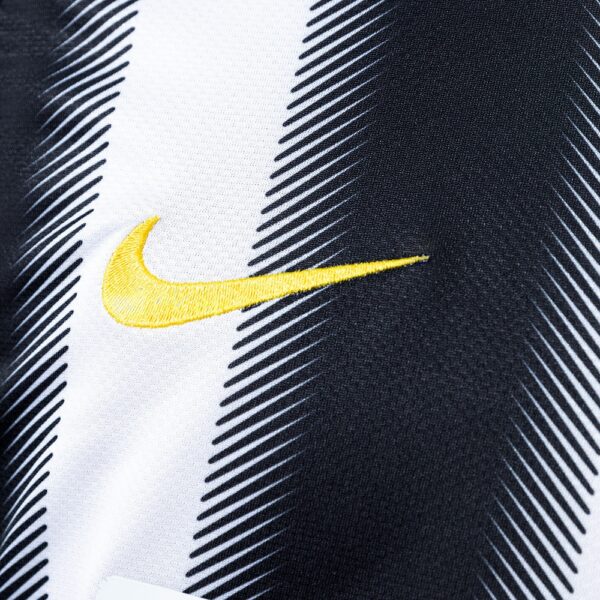 2010-11 JUVENTUS HOME