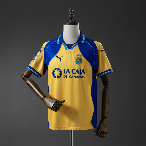 2000-01 LAS PALMAS HOME