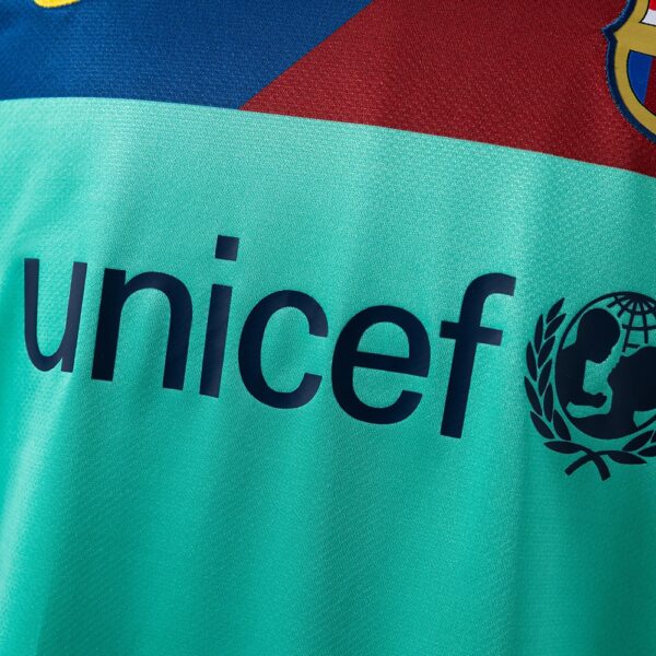 3aa0dff104.jpg 2010-11 BARCELONA AWAY