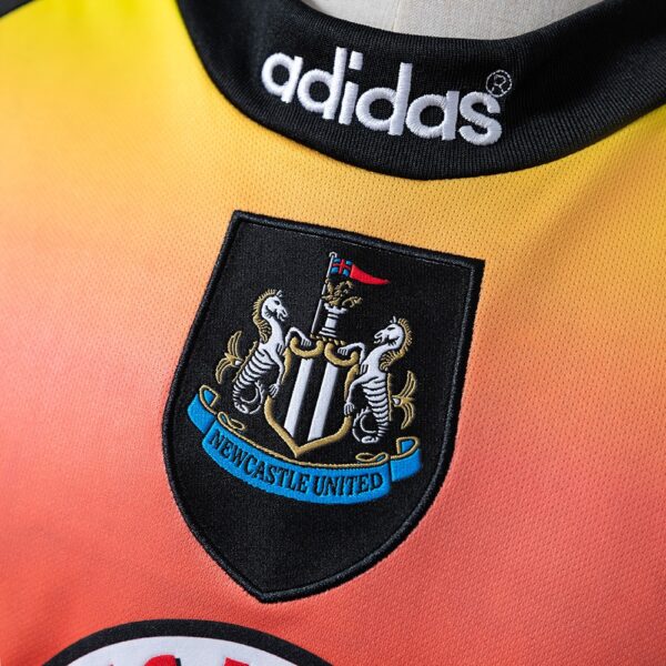 1996-97 NEWCASTLE GOALKEEPER LONG SLEEVE