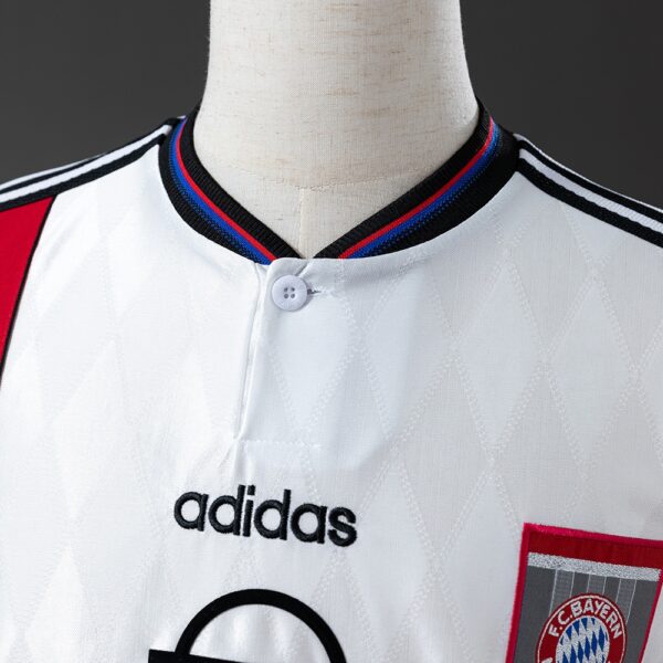 1996-98 BAYERN MUNICH AWAY