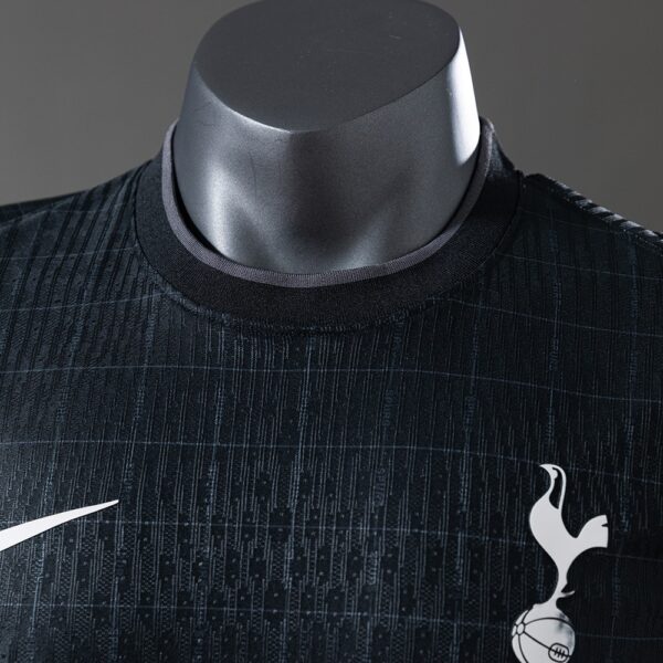 412279bc5b.jpg 2025-26 TOTTENHAM HOTSPUR AWAY (PLAYER VERSION)