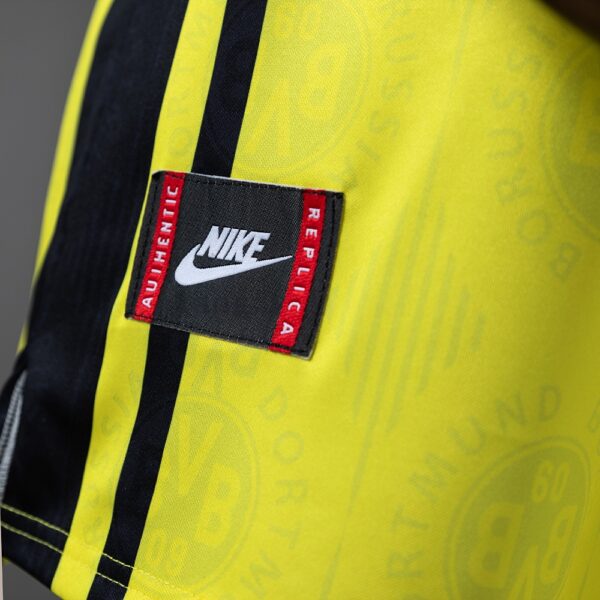 1996-97 BORUSSIA DORTMUND HOME