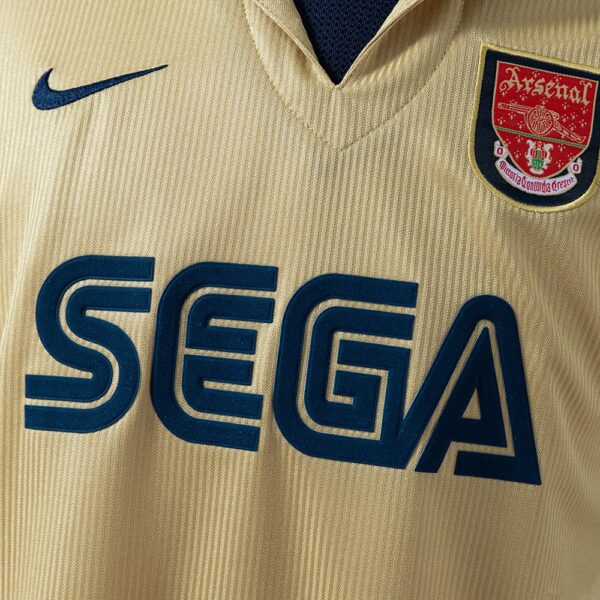 2001-02 ARSENAL AWAY