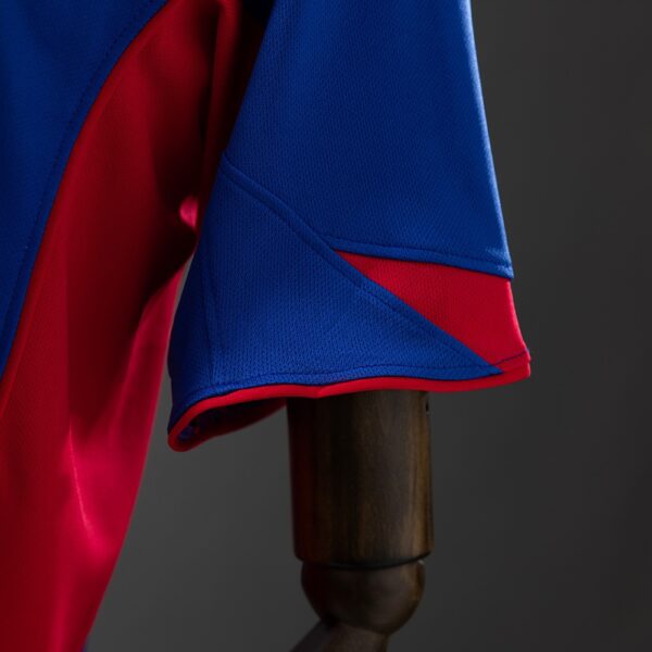 48305e22cb.jpg 2004-05 BARCELONA HOME