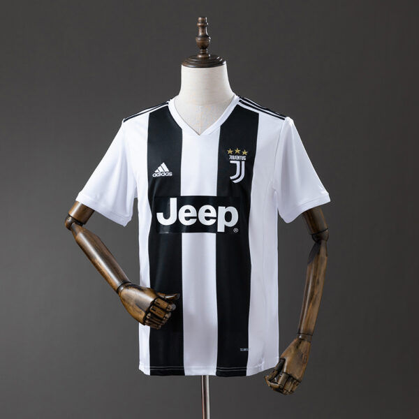 486d9ec092.jpg 2018-19 JUVENTUS HOME