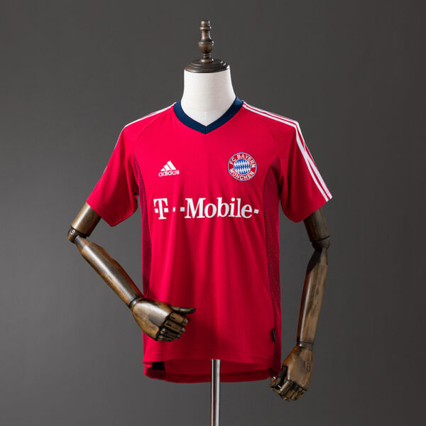 2002-03 BAYERN MUNICH HOME