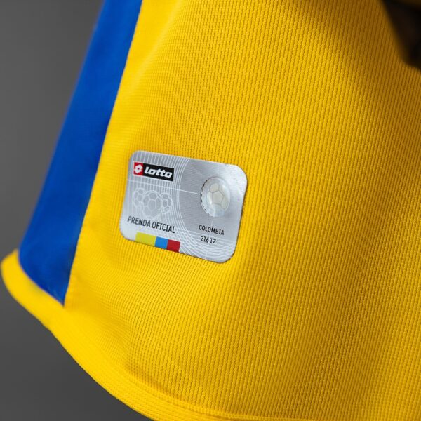 2003-05 COLOMBIA HOME