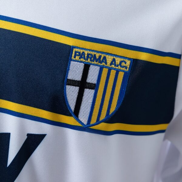 2001-02 PARMA CALCIO AWAY