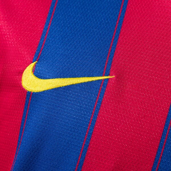 5bfd2bdfe0.jpg 2009-10 BARCELONA HOME