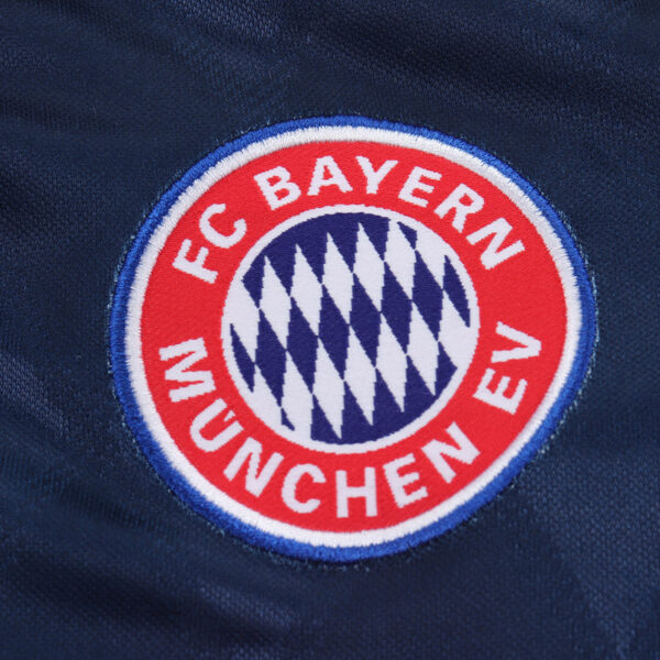1997-98 BAYERN MUNICH HOME KIDS KIT
