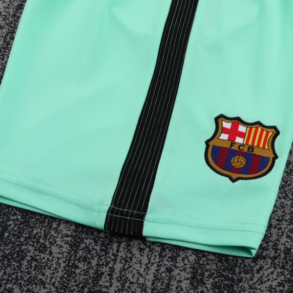 61a7e3f4fd.jpg 2016-17 BARCELONA THIRD AWAY KIDS KIT
