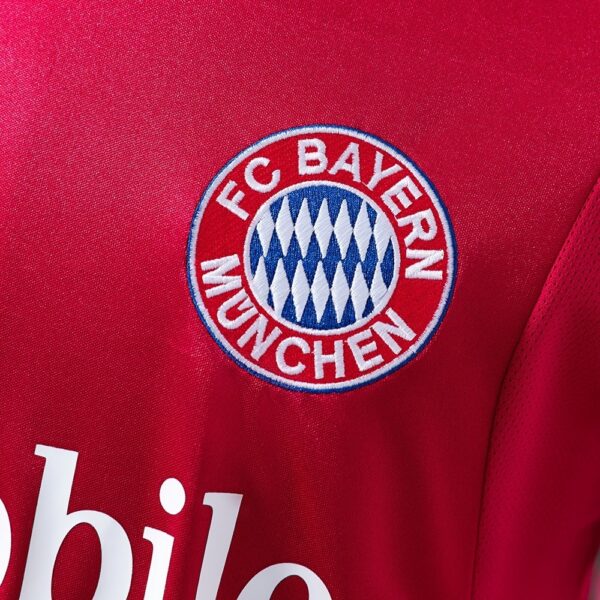 2003-04 BAYERN MUNICH HOME