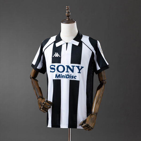 1997-98 JUVENTUS HOME