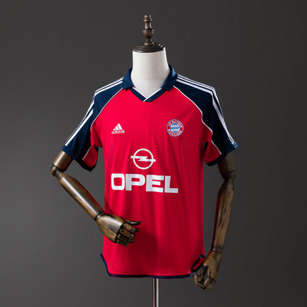 2000-01 BAYERN MUNICH HOME