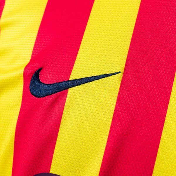65d130f295.jpg 2013-14 BARCELONA AWAY
