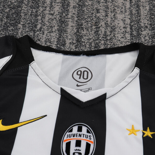 2004-05 JUVENTUS HOME KIDS KIT